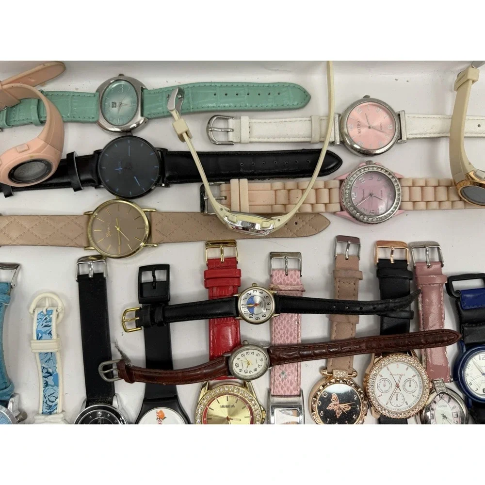 Mixed Brands Womens Watches Lot Of 25 For Parts Or‎ Repair
